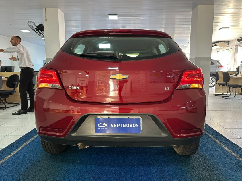 chevrolet onix 1.0 mpfi lt 8v flex 4p manual 5p 201912