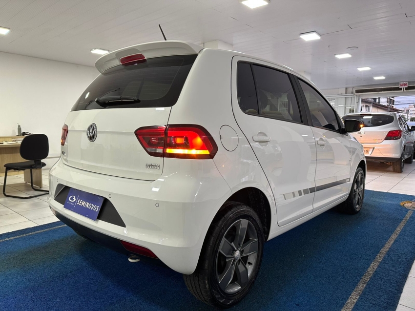 volkswagen fox 1.6 msi run 8v flex 4p manual 5p 201718