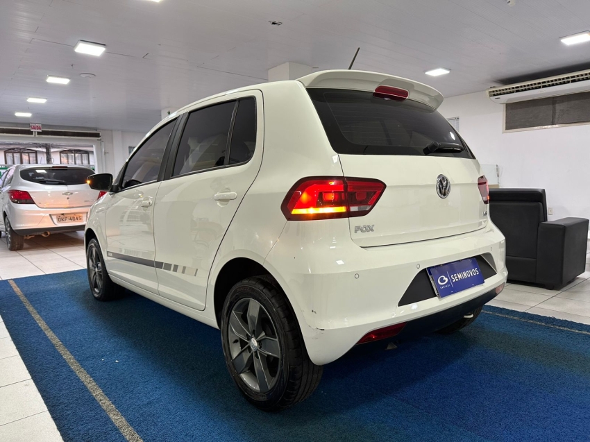 volkswagen fox 1.6 msi run 8v flex 4p manual 5p 201717