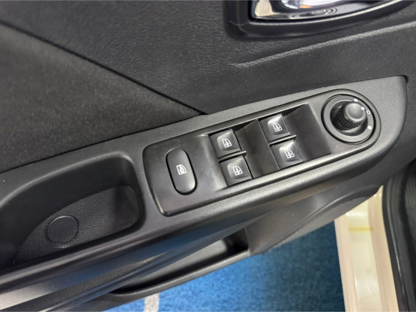 renault captur 1.6 16v sce flex life x-tronic 5p automatico 20194