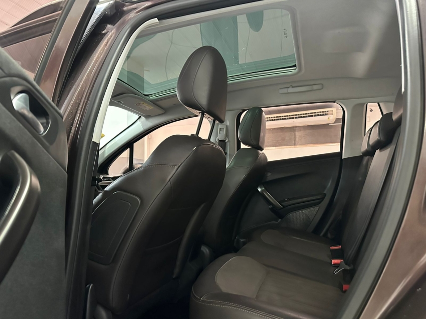 peugeot 2008 1.6 16v flex griffe 4p automatico 5p 201710