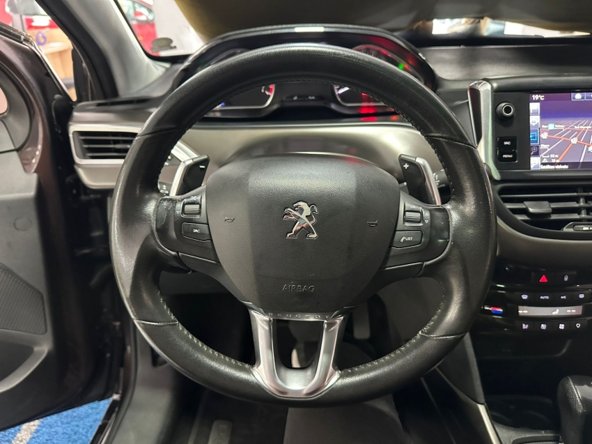 peugeot 2008 1.6 16v flex griffe 4p automatico 5p 20177