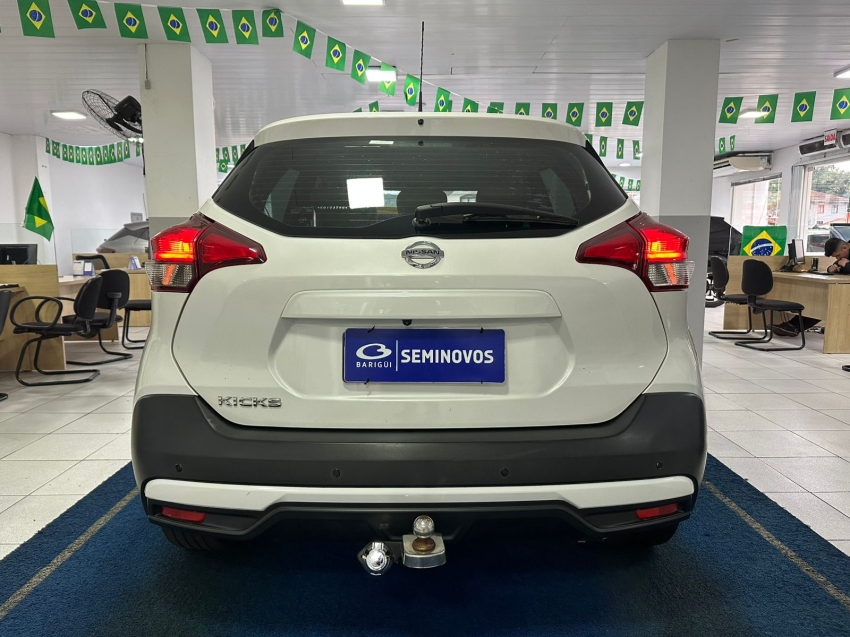 nissan kicks 1.6 16v flexstart s 4p xtronic flex 5p automatico 201914