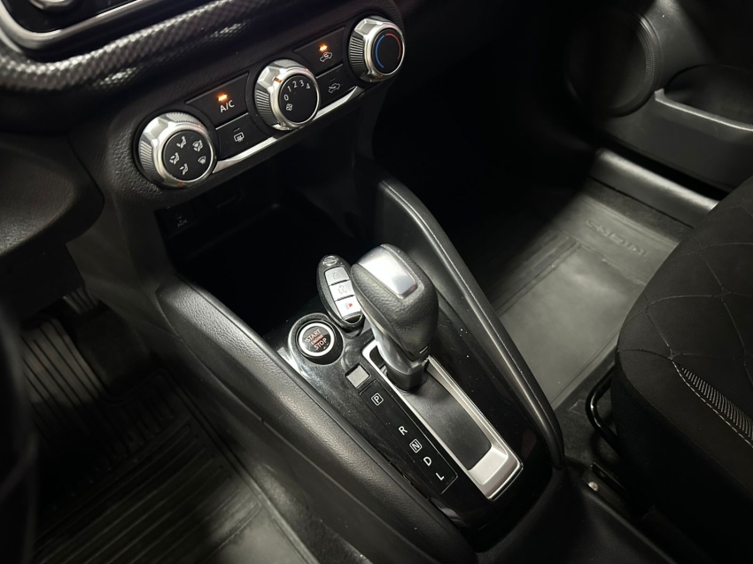 nissan kicks 1.6 16v flexstart sv 4p xtronic flex 5p automatico 20189