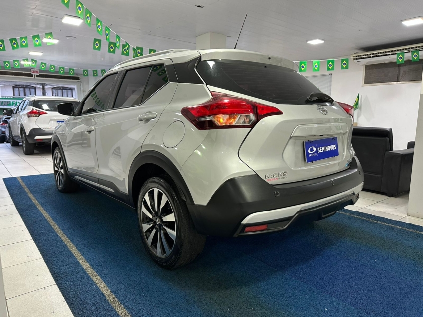 nissan kicks 1.6 16v flexstart sv 4p xtronic flex 5p automatico 201816