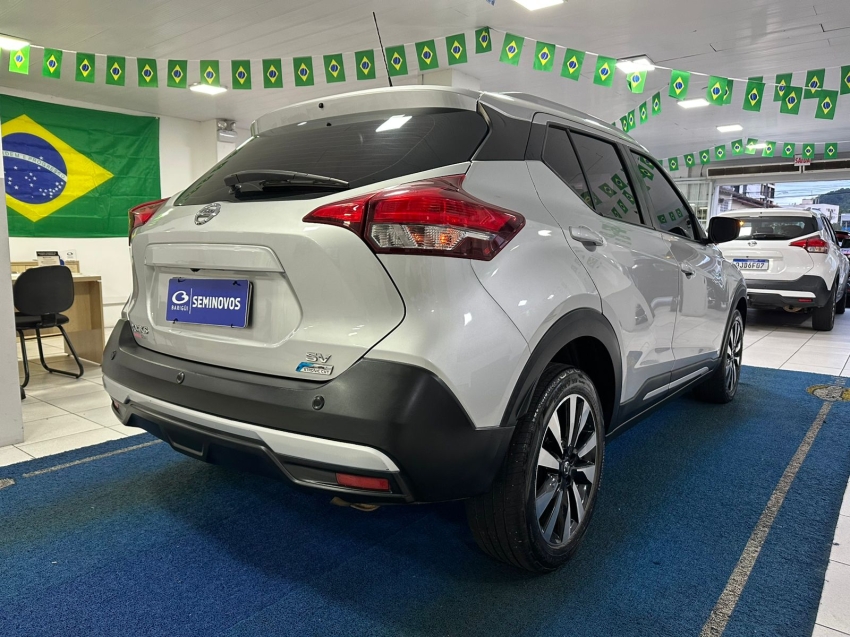 nissan kicks 1.6 16v flexstart sv 4p xtronic flex 5p automatico 201818