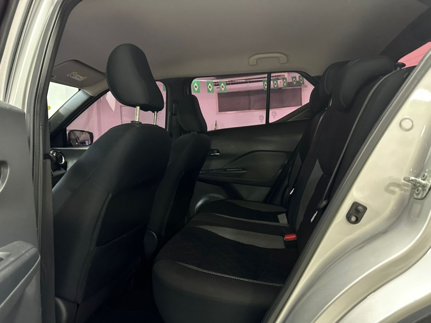 nissan kicks 1.6 16v flexstart sv 4p xtronic flex 5p automatico 201811