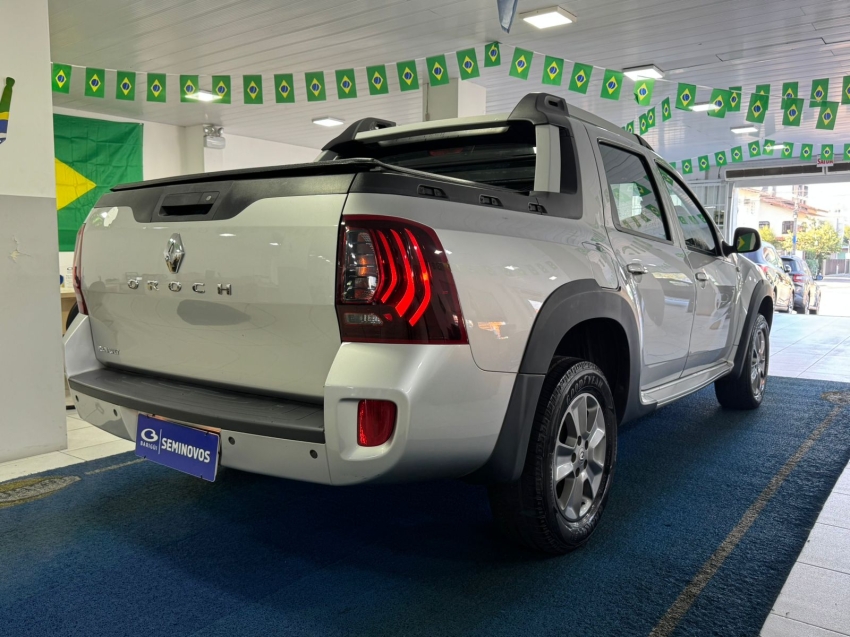 renault duster oroch 2.0 16v flex dynamique 4p automatico 5p 201717