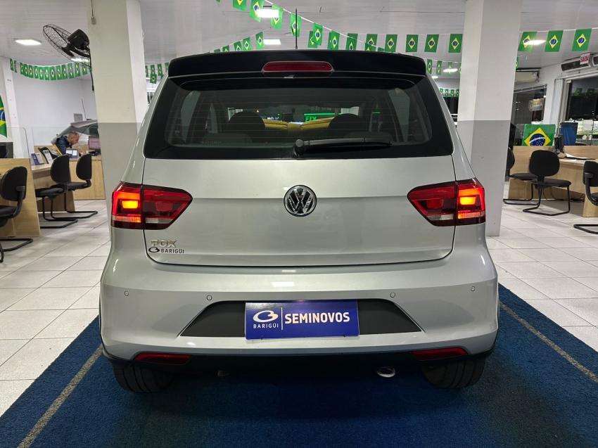 volkswagen fox 1.0 mpi track 12v flex 4p manual 5p 201615