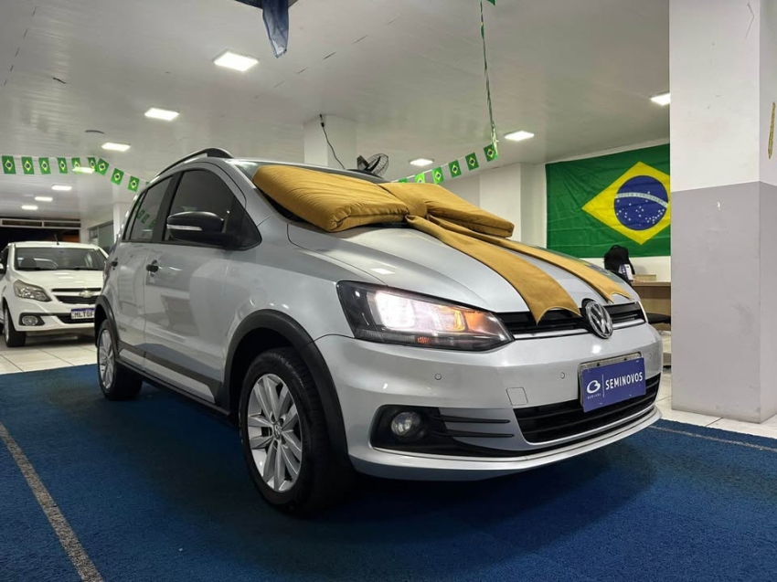 volkswagen fox 1.0 mpi track 12v flex 4p manual 5p 2016