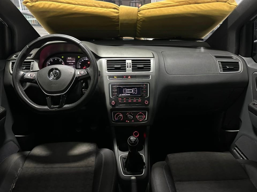 volkswagen fox 1.0 mpi track 12v flex 4p manual 5p 201610