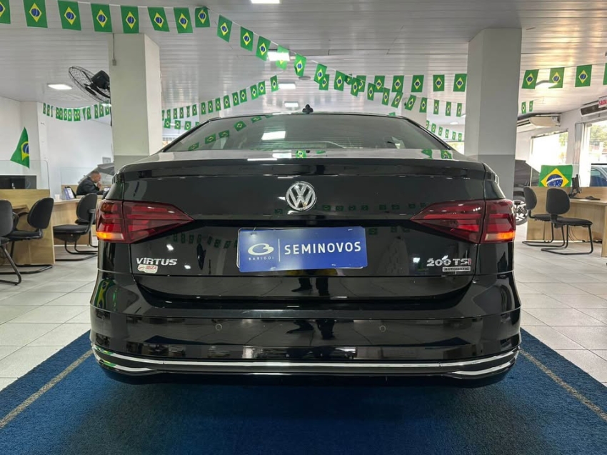volkswagen virtus 1.0 200 tsi highline automatico flex 5p 201914