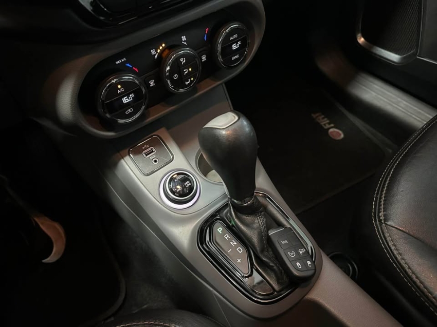 fiat toro 2.0 16v turbo diesel volcano 4wd at9 5p automatico 20197