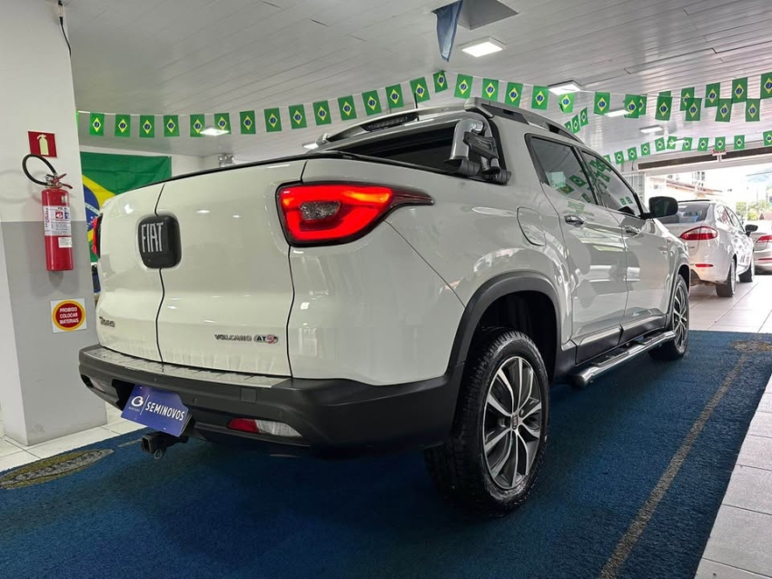 fiat toro 2.0 16v turbo diesel volcano 4wd at9 5p automatico 201914