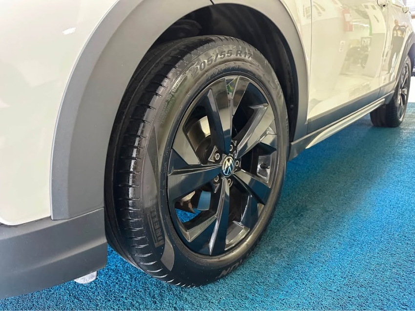 volkswagen virtus 1.0 200 tsi highline automatico flex 5p 202418