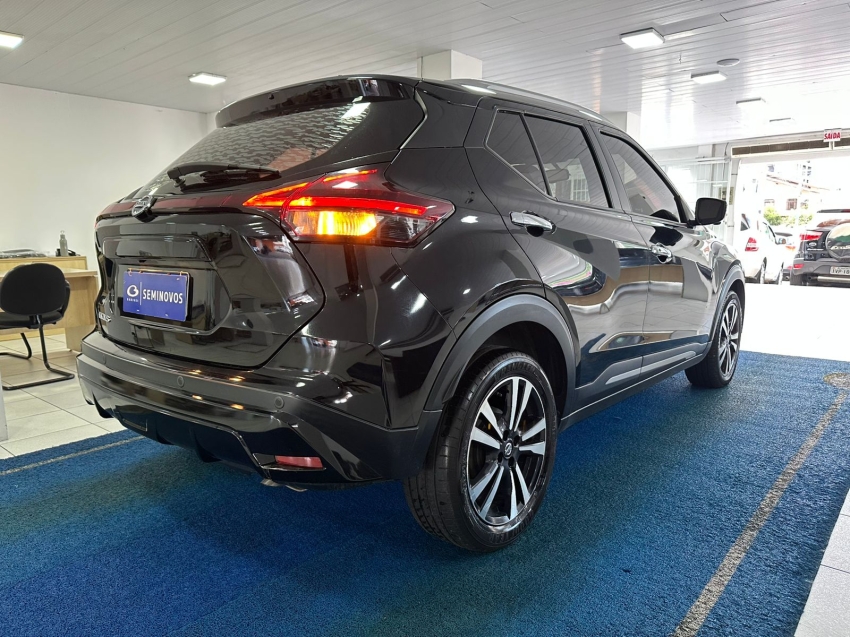 nissan kicks 1.6 16v flexstart exclusive xtronic flex 5p automatico 202217