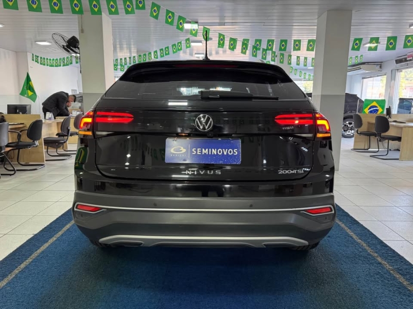 volkswagen nivus 1.0 200 tsi total flex highline automatico 5p 202413
