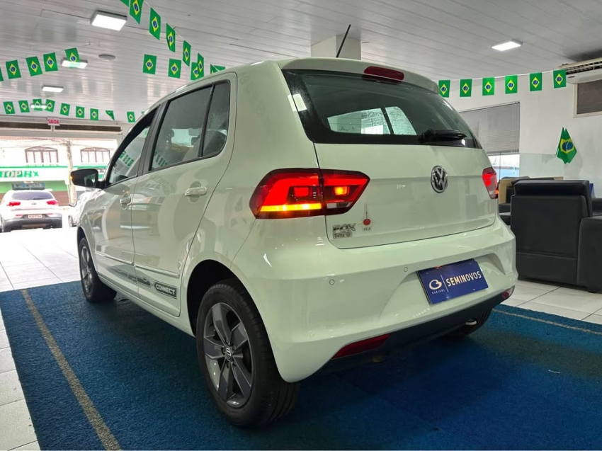 volkswagen fox 1.6 msi total flex connect 4p manual 5p 202114