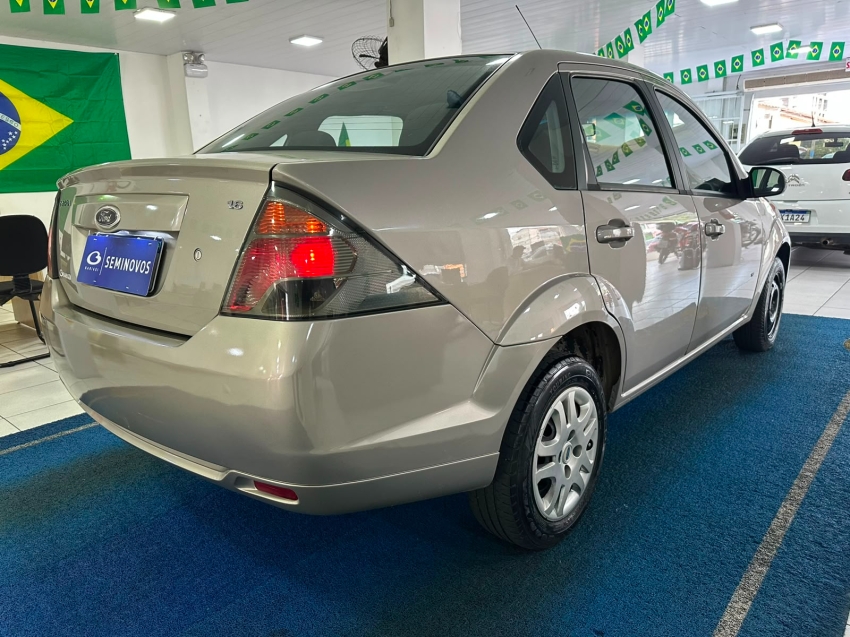ford fiesta 1.6 se sedan 16v flex 4p manual 5p 201413