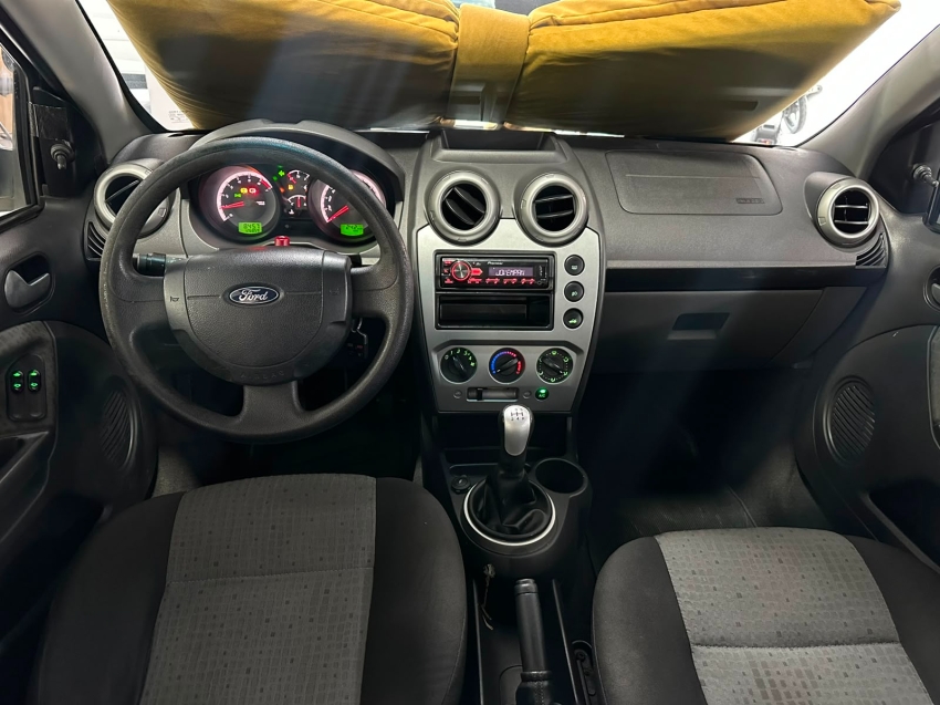 ford fiesta 1.6 se sedan 16v flex 4p manual 5p 20146