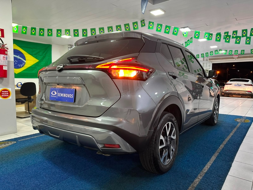 nissan kicks 1.6 16v flexstart exclusive xtronic flex 5p automatico 202216