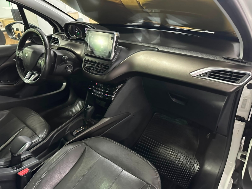 peugeot 2008 1.6 16v flex griffe 4p automatico 5p 201913