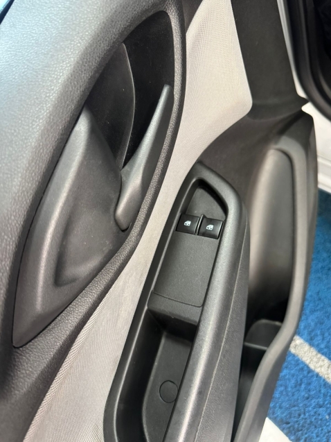 chevrolet onix 1.0 mpfi lt 8v flex 4p manual 5p 20184