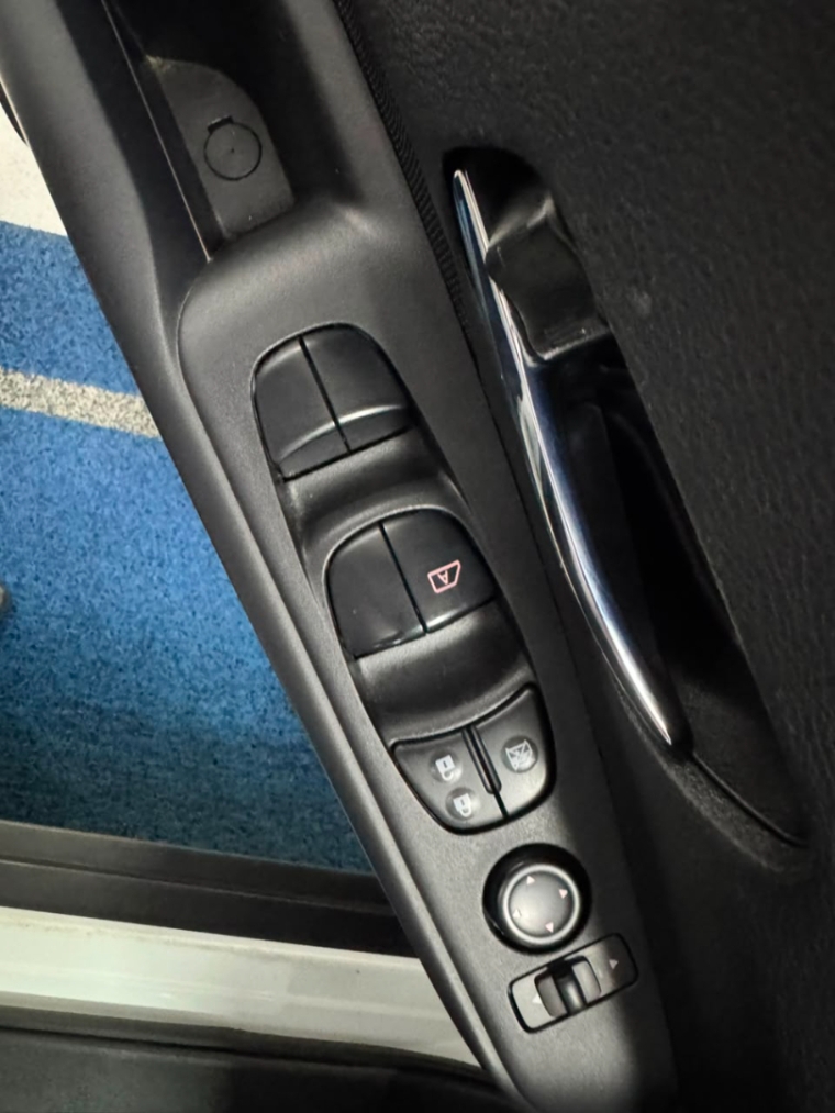 nissan kicks 1.6 16v flexstart sense xtronic flex 5p automatico 20244