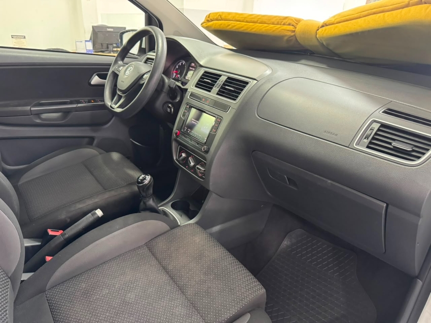 volkswagen fox 1.6 msi total flex connect 4p manual 5p 202113
