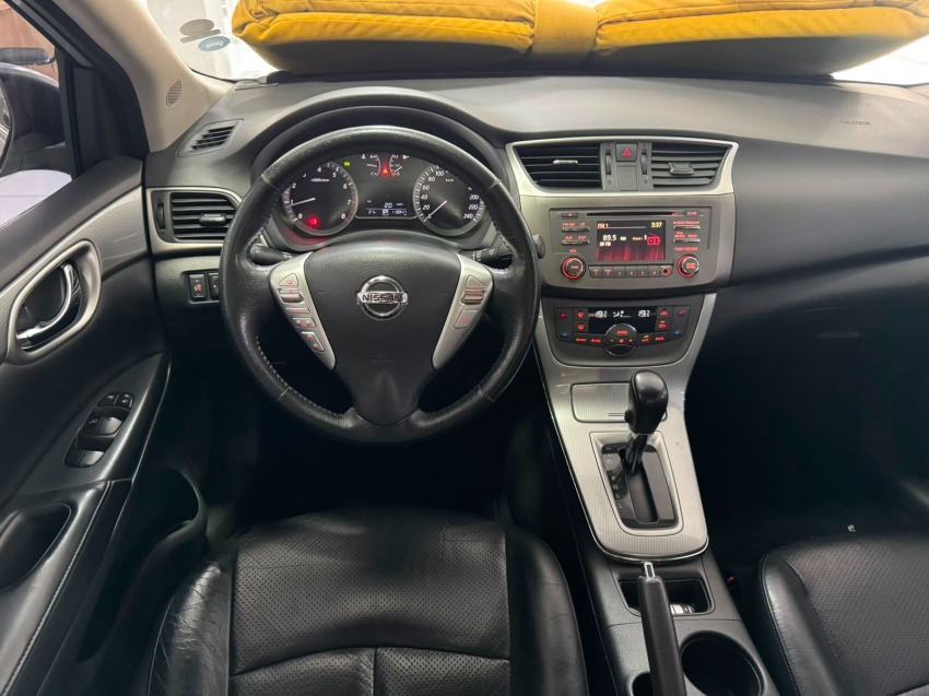 nissan sentra 2.0 sv 16v flex 4p automatico 5p 201510