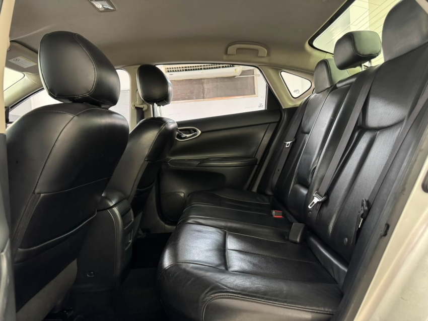 nissan sentra 2.0 sv 16v flex 4p automatico 5p 20159