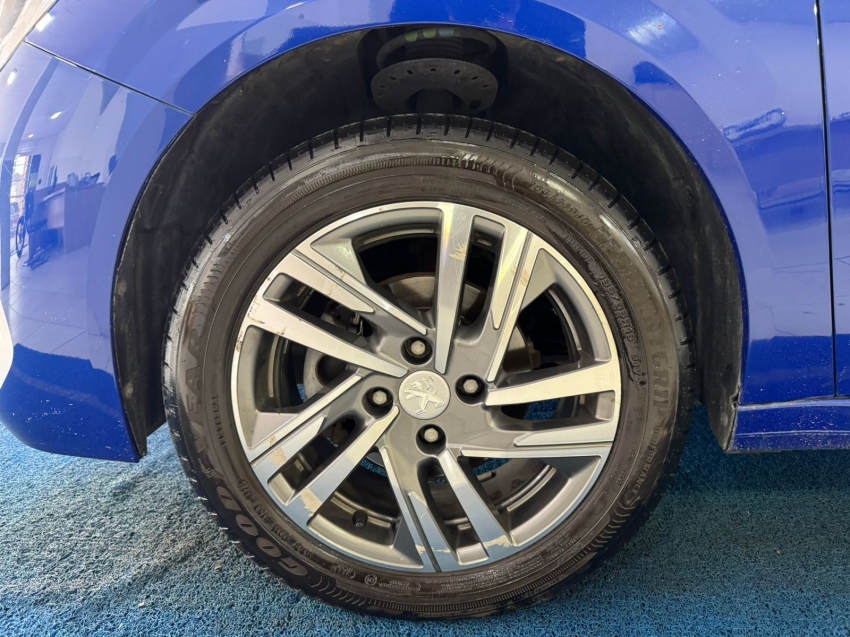 peugeot 208 1.6 16v flex allure at6 5p automatico 202219