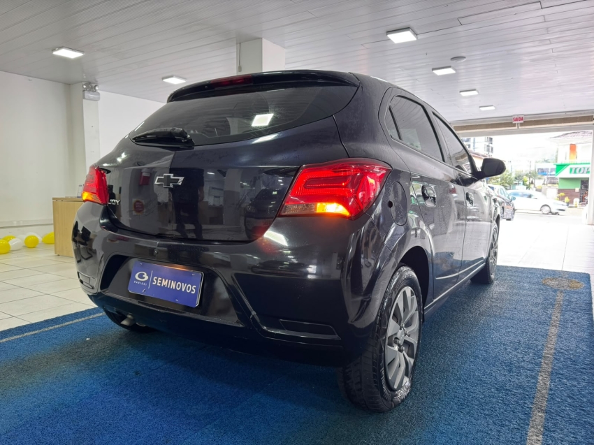 chevrolet onix 1.0 joy 8v hatch  black edition flex mec 5p manual 20216
