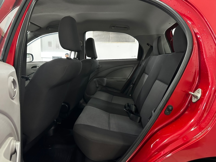 toyota etios 1.5 xls 16v flex 4p manual 5p 20137