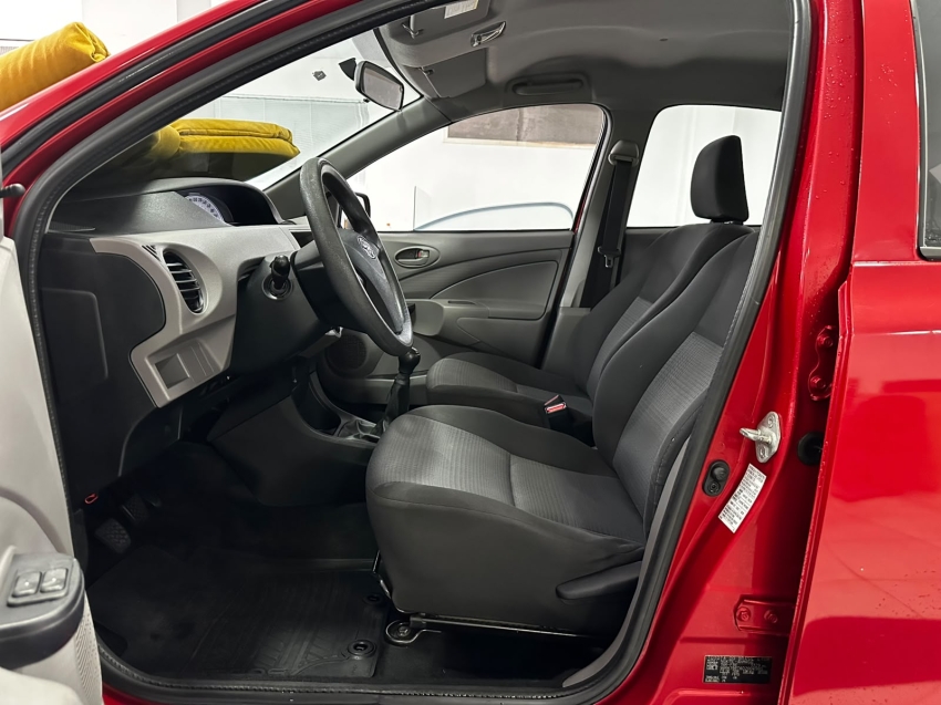 toyota etios 1.5 xls 16v flex 4p manual 5p 201315