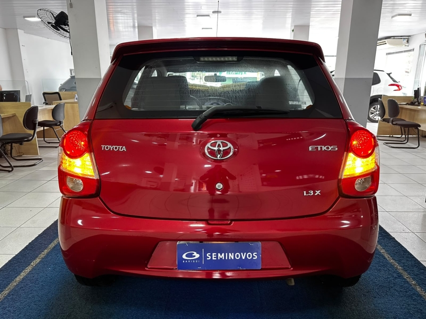toyota etios 1.5 xls 16v flex 4p manual 5p 20135