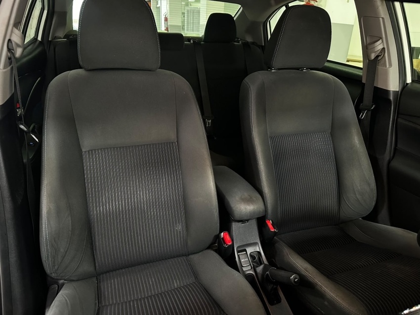 toyota yaris 1.5 16v flex sedan xl live multidrive 5p automatico 20208