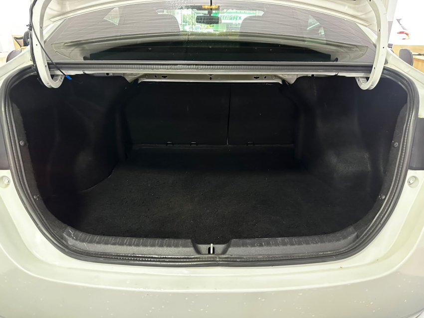 toyota yaris 1.5 16v flex sedan xl live multidrive 5p automatico 202011