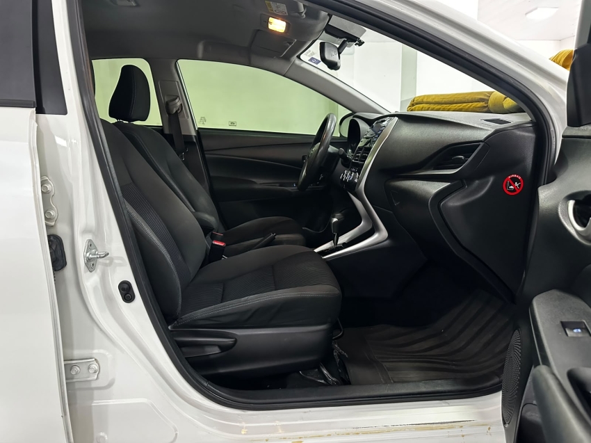 toyota yaris 1.5 16v flex sedan xl live multidrive 5p automatico 202010