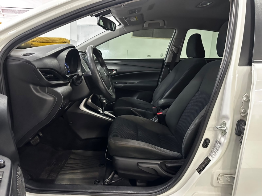 toyota yaris 1.5 16v flex sedan xl live multidrive 5p automatico 202016