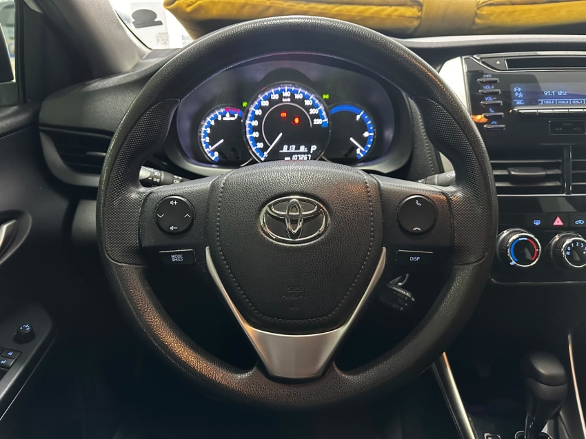 toyota yaris 1.5 16v flex sedan xl live multidrive 5p automatico 202015