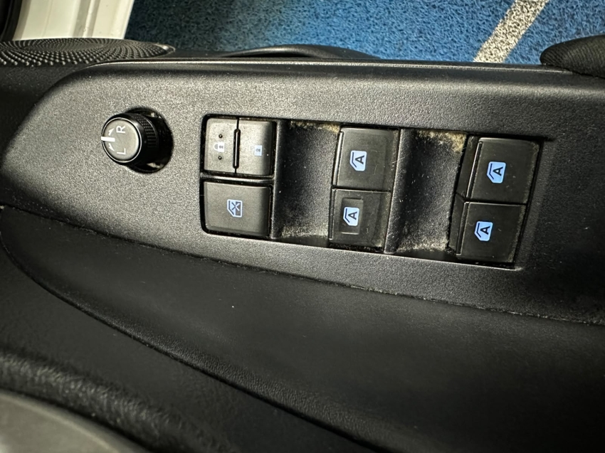 toyota yaris 1.5 16v flex sedan xl live multidrive 5p automatico 202020