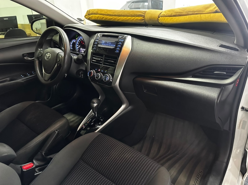 toyota yaris 1.5 16v flex sedan xl live multidrive 5p automatico 20209