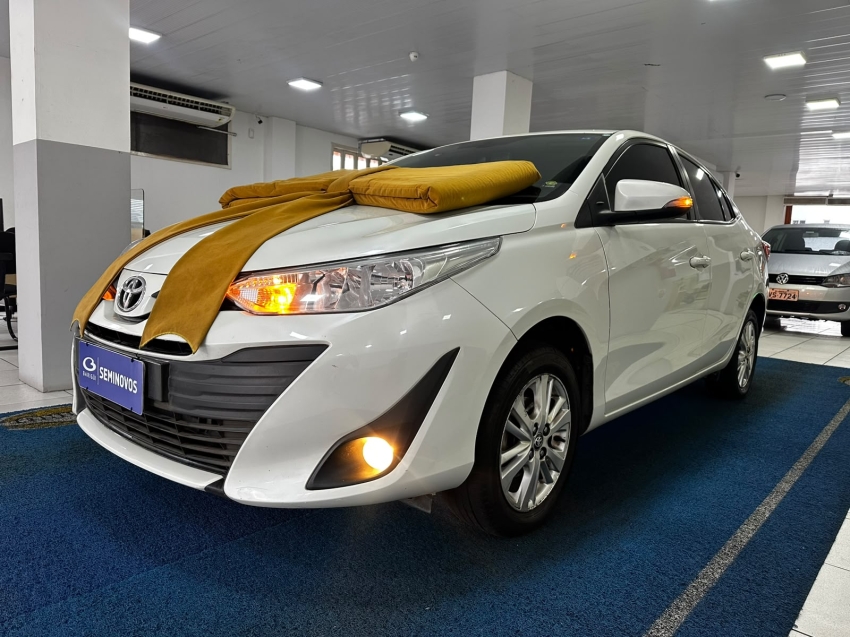 toyota yaris 1.5 16v flex sedan xl live multidrive 5p automatico 20203