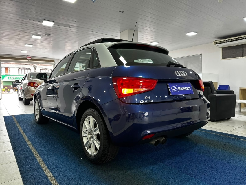 audi a1 1.4 tfsi attraction 16v 122cv gasolina 4p automatico 5p 20135