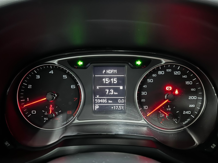 audi a1 1.4 tfsi attraction 16v 122cv gasolina 4p automatico 5p 20138