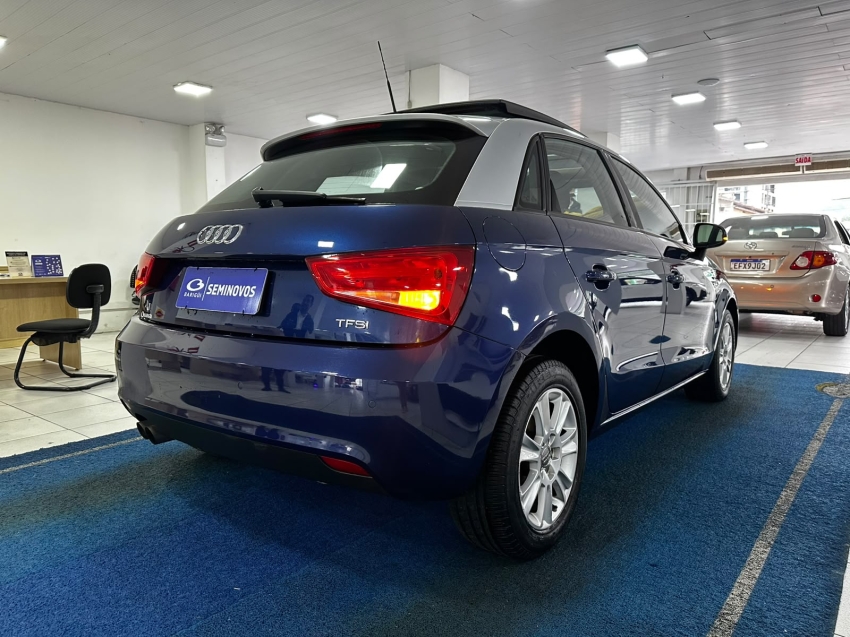 audi a1 1.4 tfsi attraction 16v 122cv gasolina 4p automatico 5p 20133