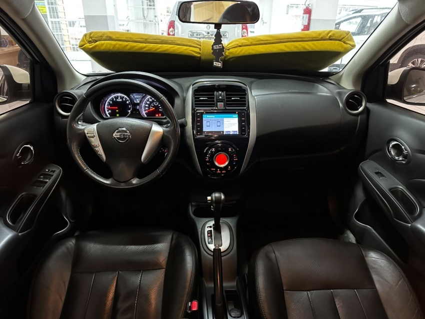 nissan versa 1.6 16v flex sl 4p xtronic 5p automatico 201814