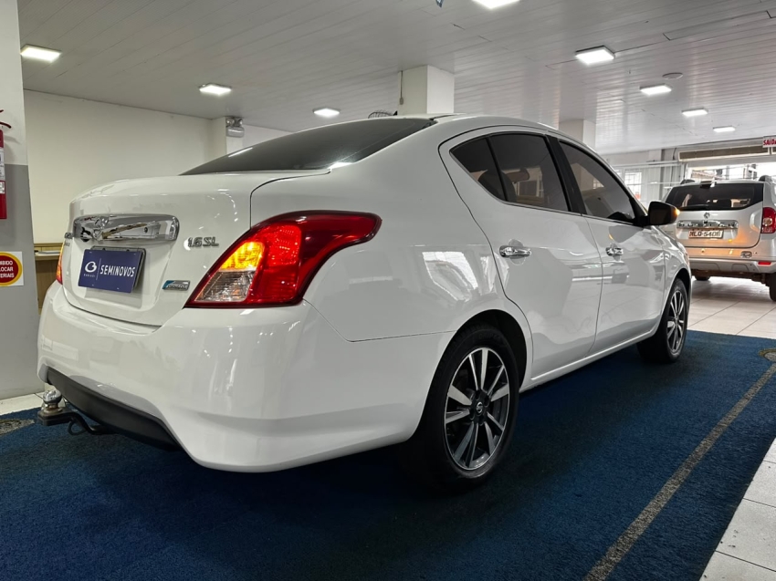 nissan versa 1.6 16v flex sl 4p xtronic 5p automatico 20186