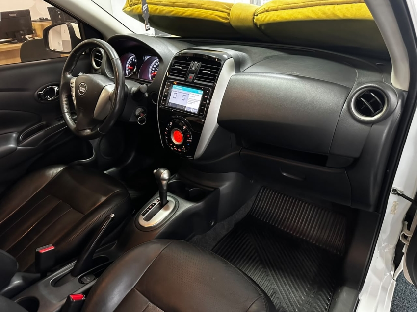 nissan versa 1.6 16v flex sl 4p xtronic 5p automatico 20188